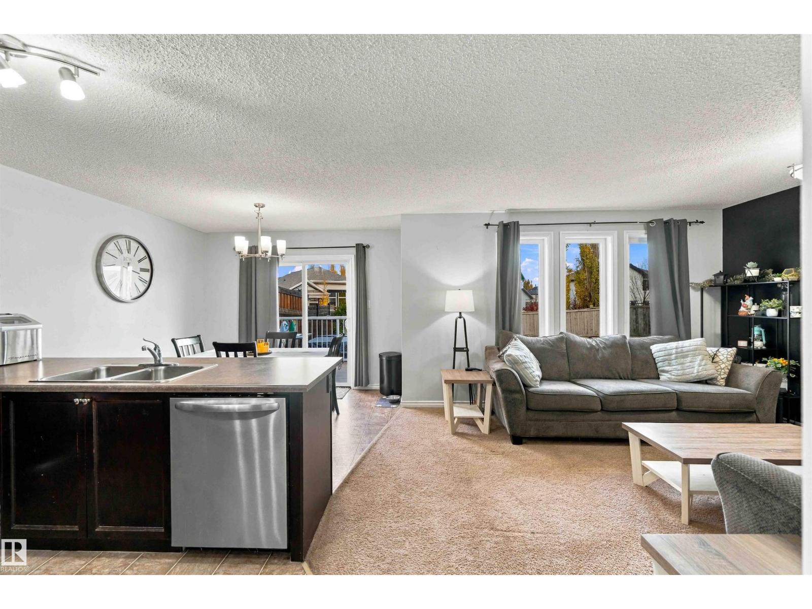 9531 Simpson Co NW, Edmonton, Alberta  T6R 0T8 - Photo 9 - E4514002