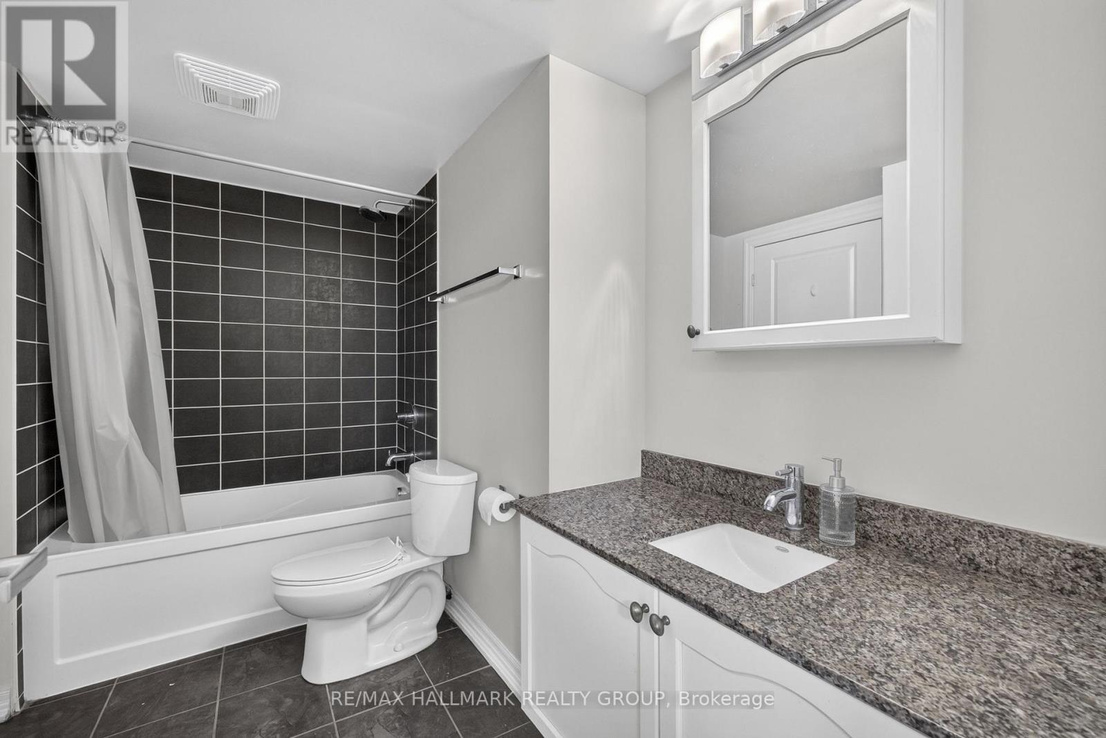506 - 242 Rideau Street, Ottawa, Ontario  K1N 0B7 - Photo 13 - X14110900