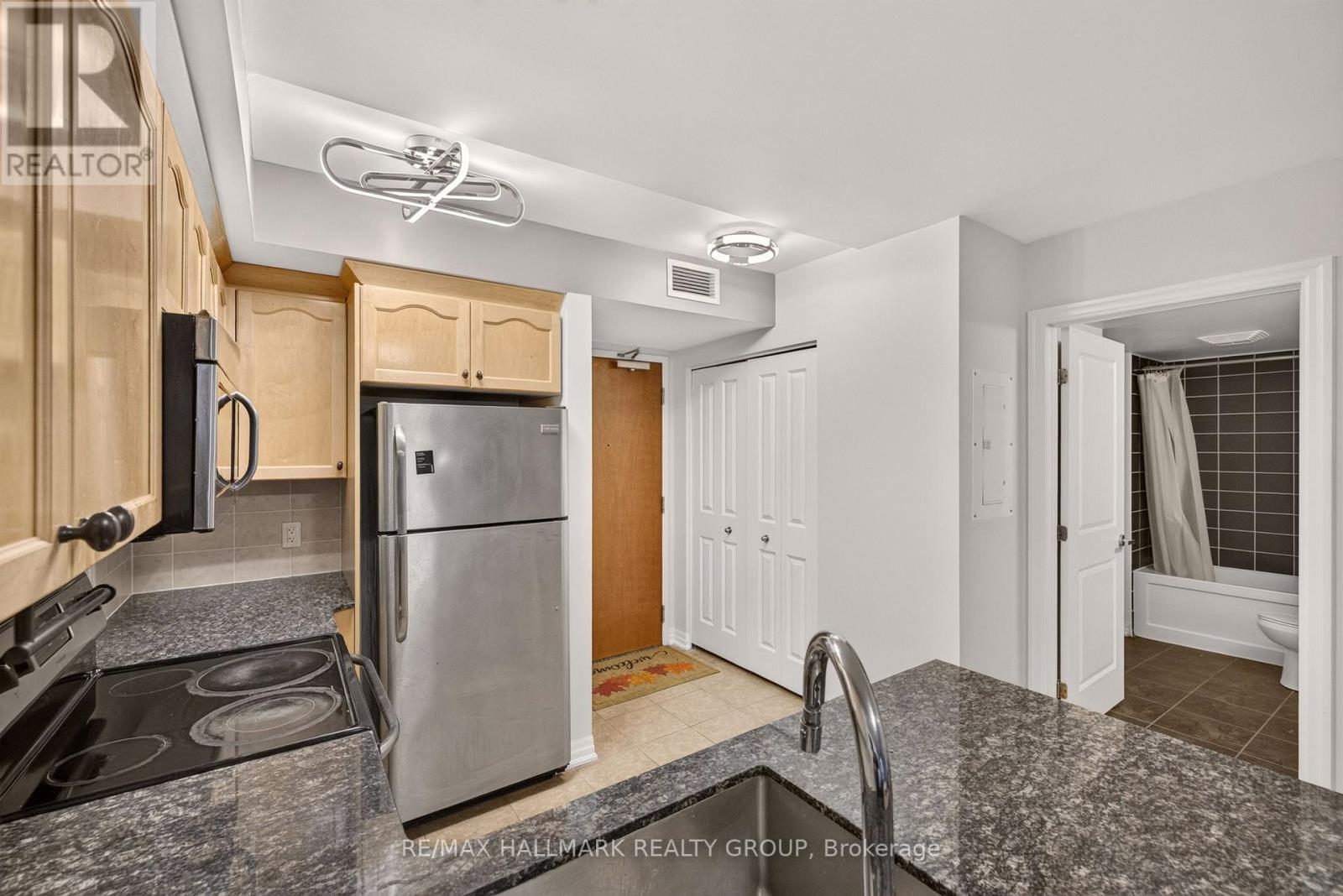 506 - 242 Rideau Street, Ottawa, Ontario  K1N 0B7 - Photo 3 - X14110900