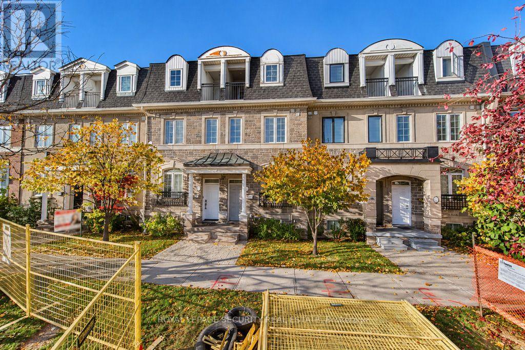 134a Finch Avenue W, Toronto, Ontario  M2N 2H9 - Photo 2 - C14110888