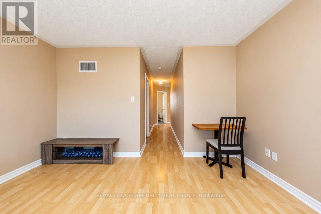 134a Finch Avenue W, Toronto, Ontario  M2N 2H9 - Photo 33 - C14110888