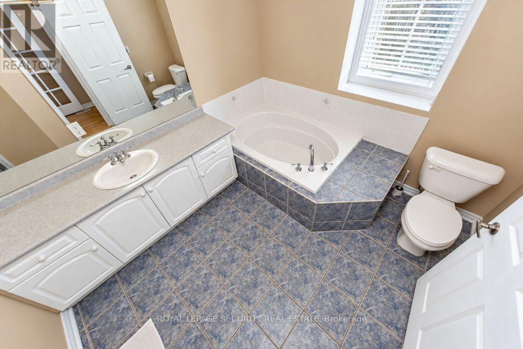 134a Finch Avenue W, Toronto, Ontario  M2N 2H9 - Photo 35 - C14110888