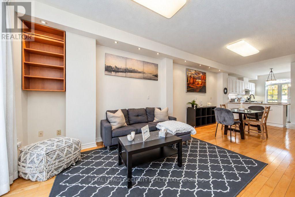 134a Finch Avenue W, Toronto, Ontario  M2N 2H9 - Photo 9 - C14110888