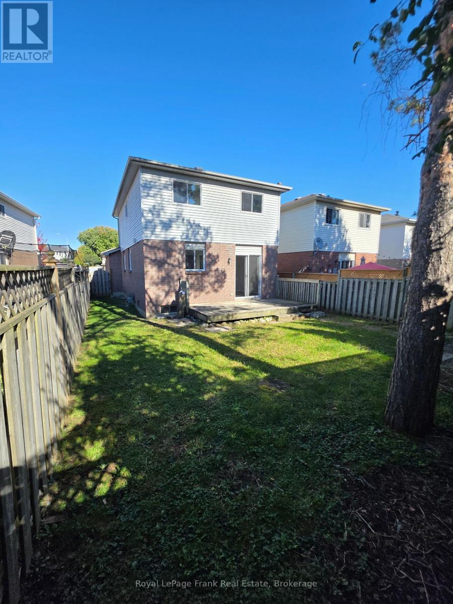 35 Kingsview Court, Clarington (Courtice), Ontario  L1E 1E7 - Photo 25 - E14110946