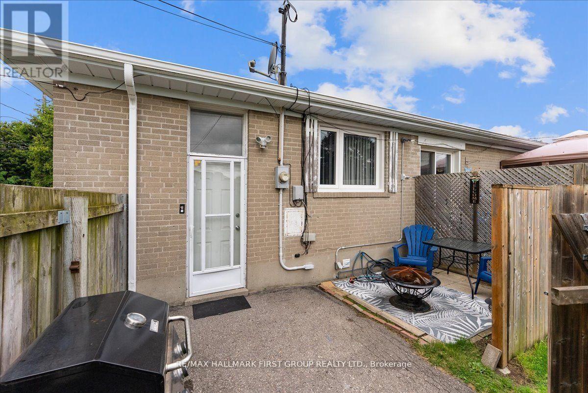 1014 Dunlop Street E, Whitby, Ontario  L1N 1T4 - Photo 23 - E14110986