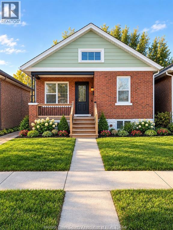 1124 ELLIS STREET East, Windsor, Ontario