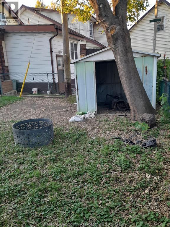 1124 Ellis Street East, Windsor, Ontario  N8X 2J3 - Photo 16 - 26026100