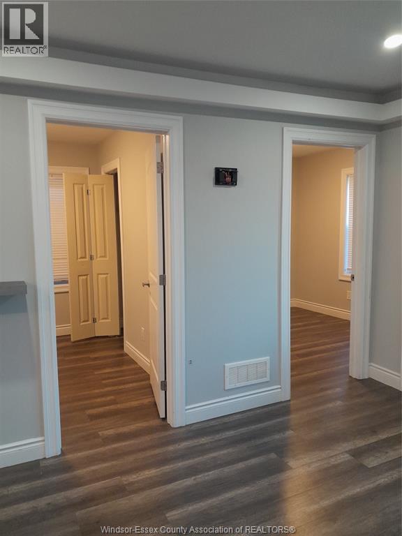 1124 Ellis Street East, Windsor, Ontario  N8X 2J3 - Photo 3 - 26026100
