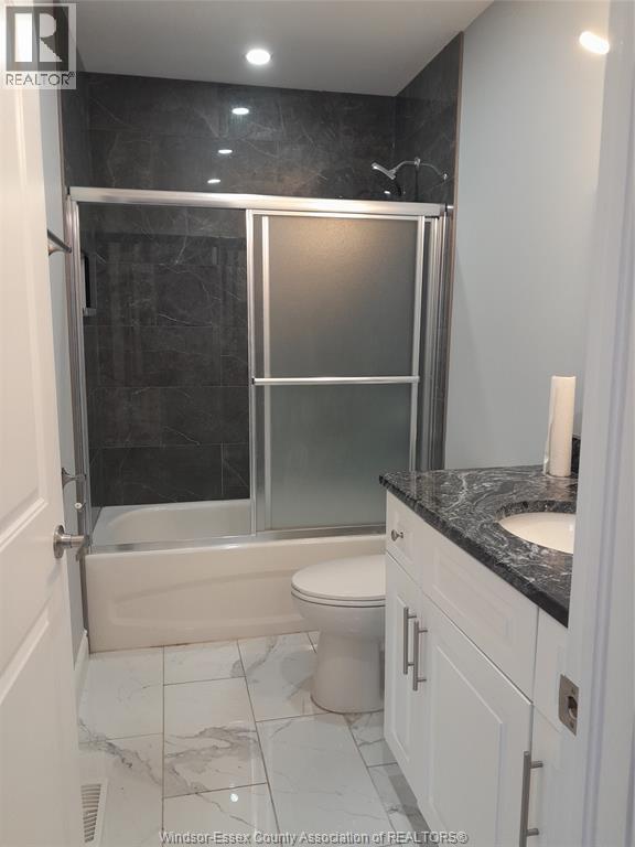 1124 Ellis Street East, Windsor, Ontario  N8X 2J3 - Photo 8 - 26026100