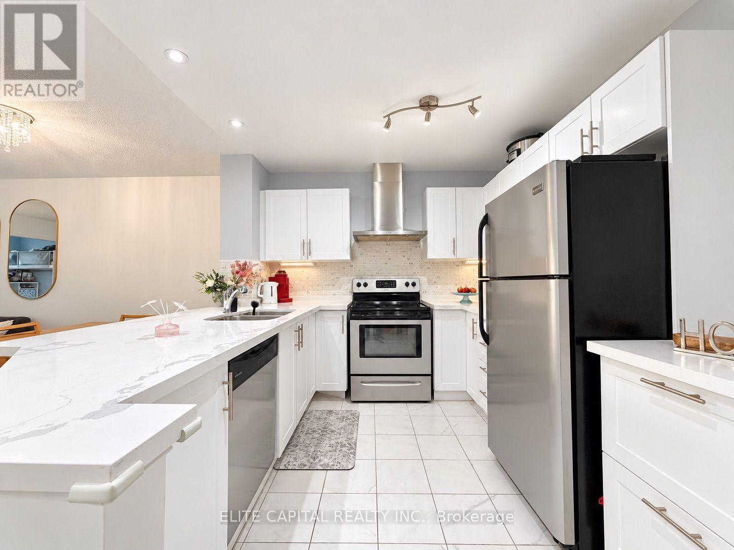 115 - 326 Major Mackenzie Drive E, Richmond Hill, Ontario  L4C 8T4 - Photo 2 - N14110908