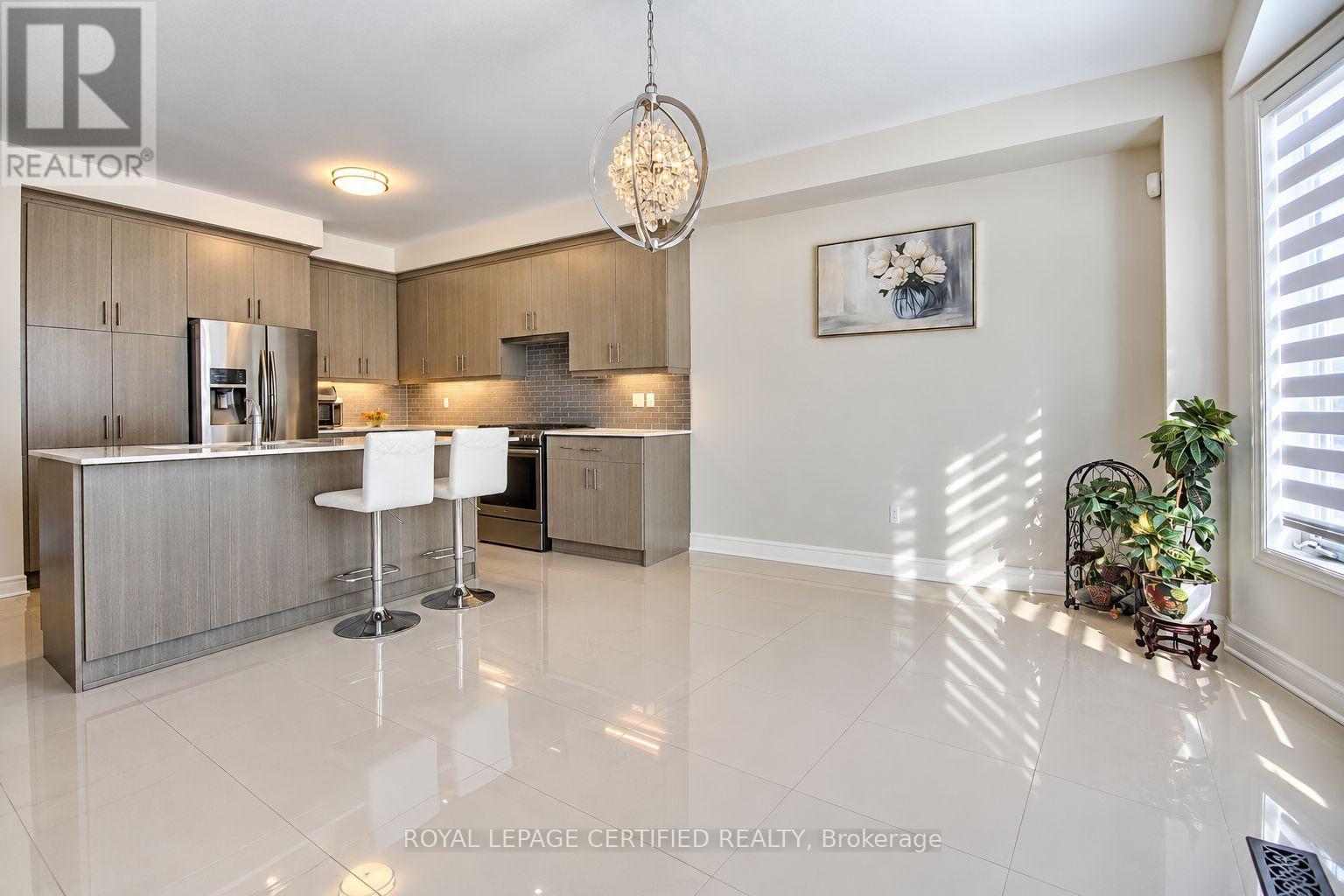 170 Gibson Circle, Bradford West Gwillimbury (Bradford), Ontario  L6B 1H9 - Photo 12 - N14110994