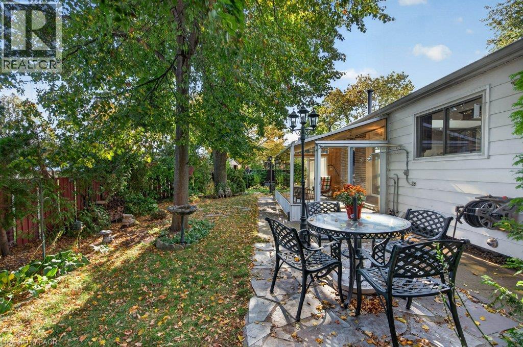600 Holly Hill Crescent, Burlington, Ontario  L7L 3Z7 - Photo 39 - 40873232