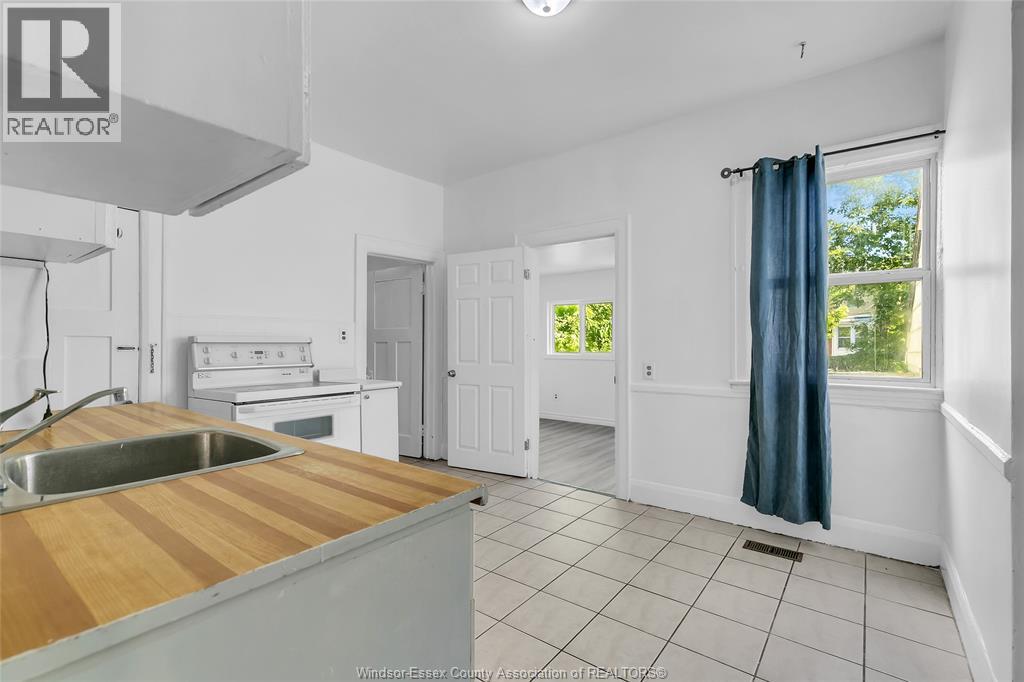 1022-1024 Lincoln Road, Windsor, Ontario  N8Y 2H4 - Photo 11 - 26025985