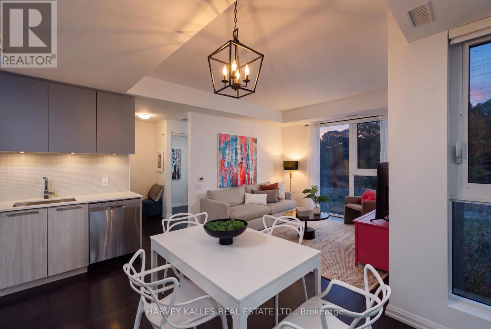 Th49 - 10 Brin Drive, Toronto (Edenbridge-Humber Valley), Ontario  M8X 0B3 - Photo 15 - W14110892