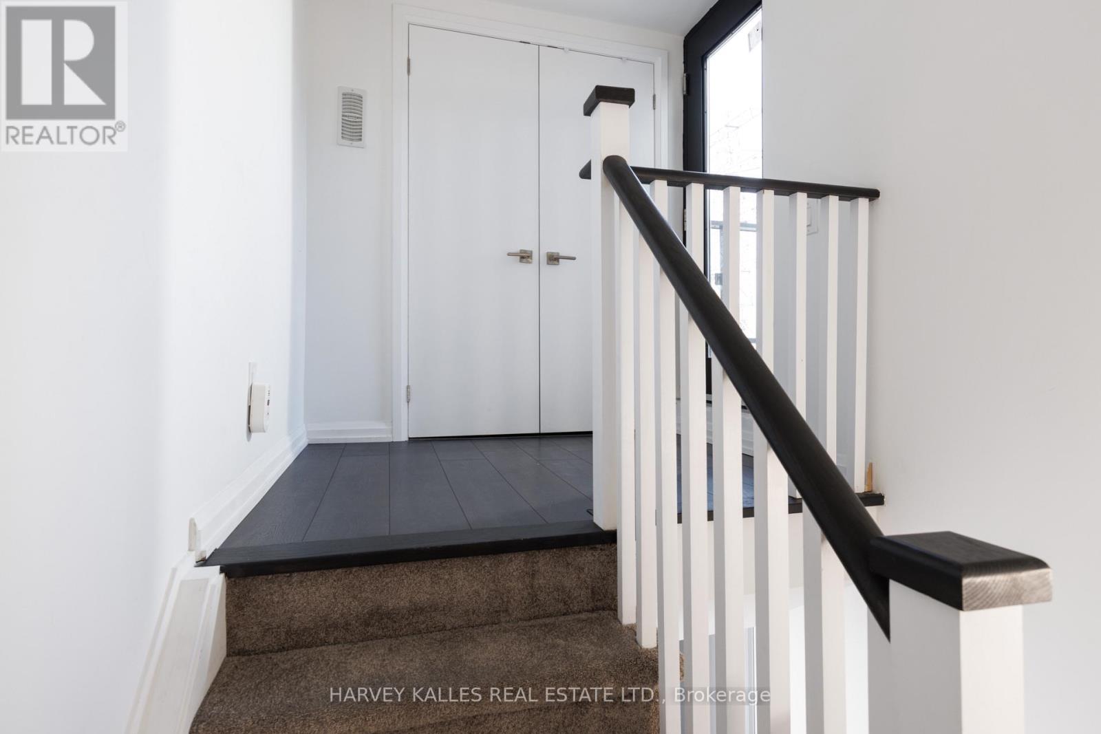 Th49 - 10 Brin Drive, Toronto (Edenbridge-Humber Valley), Ontario  M8X 0B3 - Photo 29 - W14110892