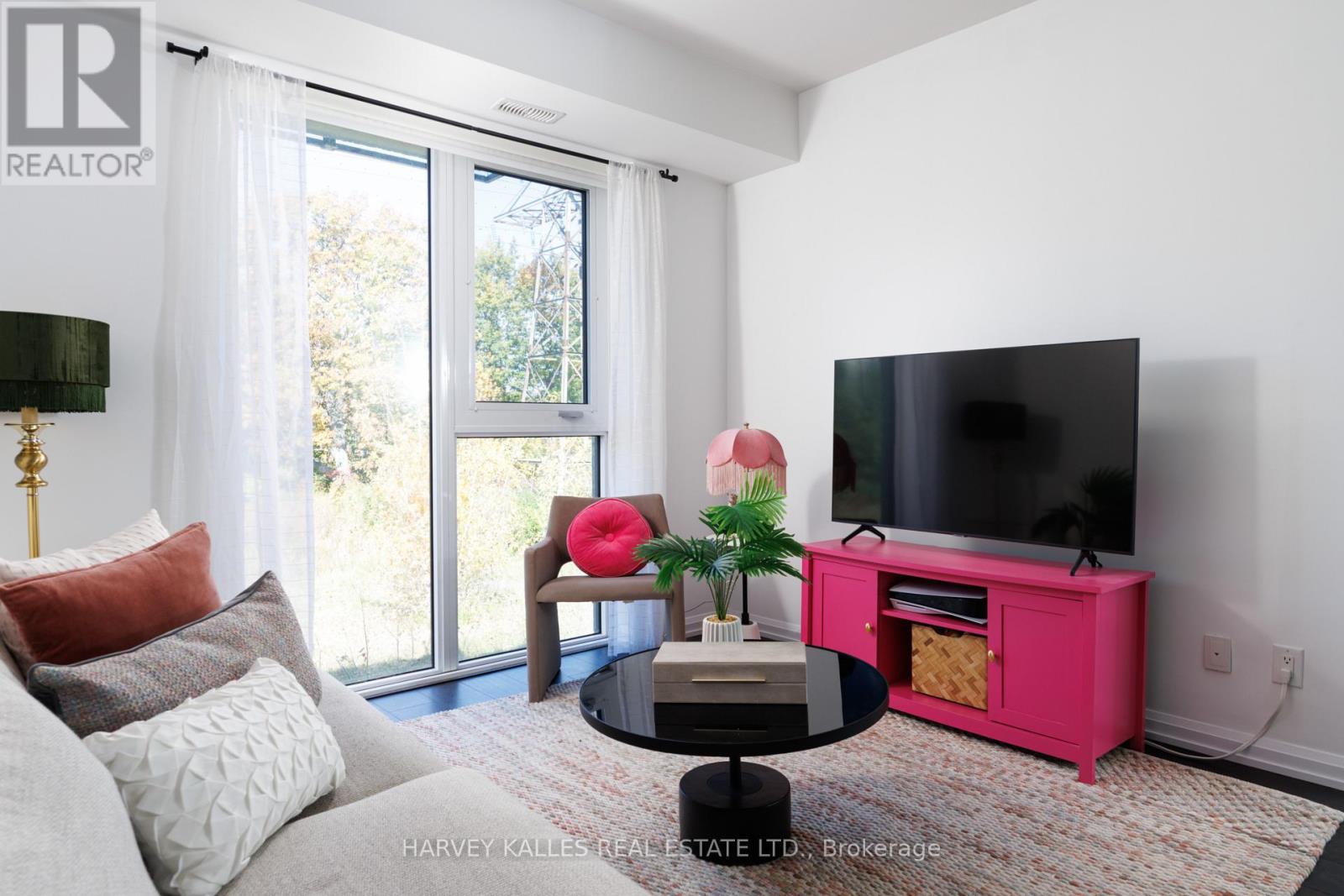 Th49 - 10 Brin Drive, Toronto (Edenbridge-Humber Valley), Ontario  M8X 0B3 - Photo 7 - W14110892
