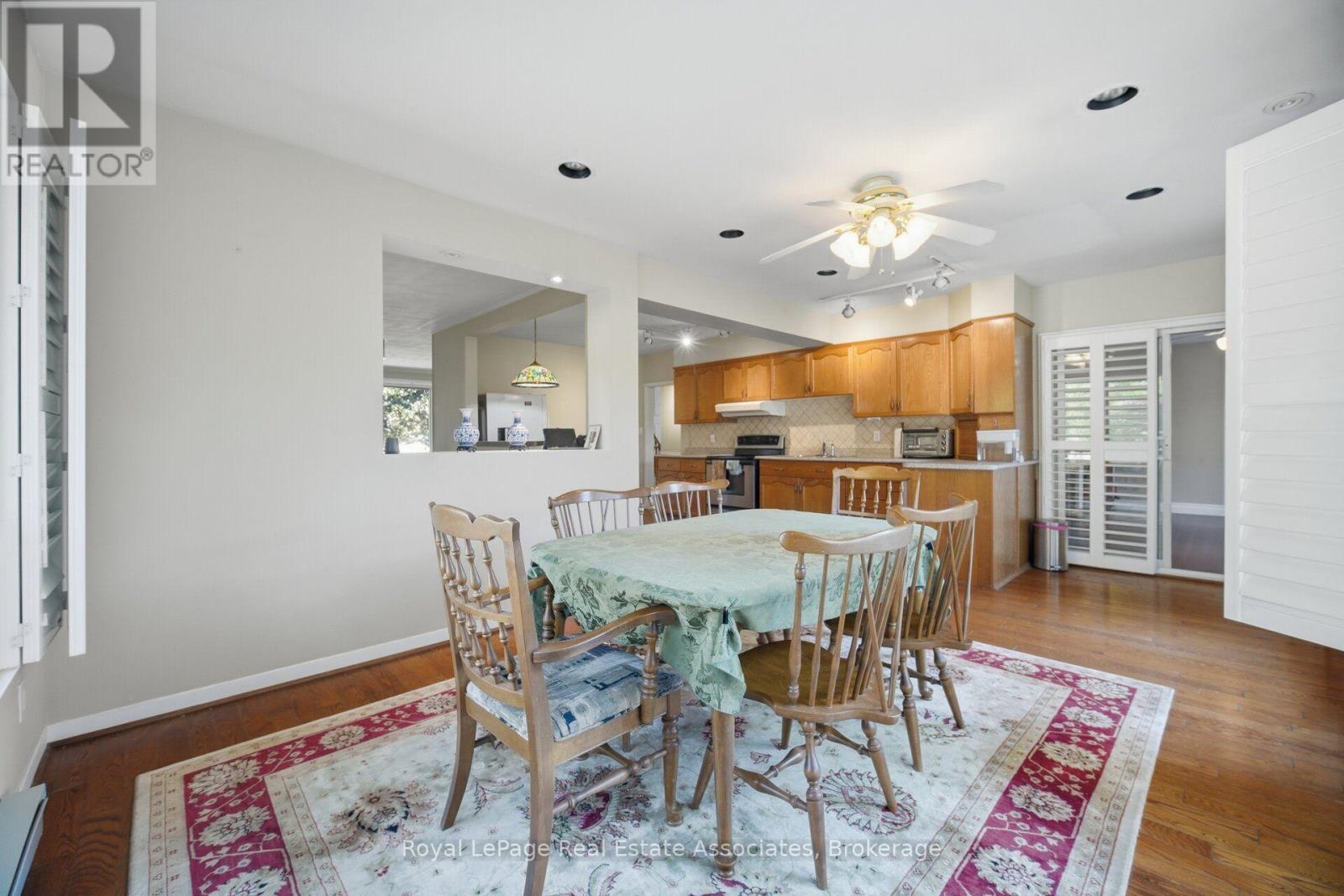 1636 Springwell Avenue, Mississauga (Clarkson), Ontario  L5J 3H9 - Photo 19 - W14110974