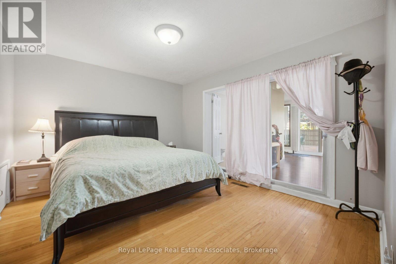 1636 Springwell Avenue, Mississauga (Clarkson), Ontario  L5J 3H9 - Photo 28 - W14110974
