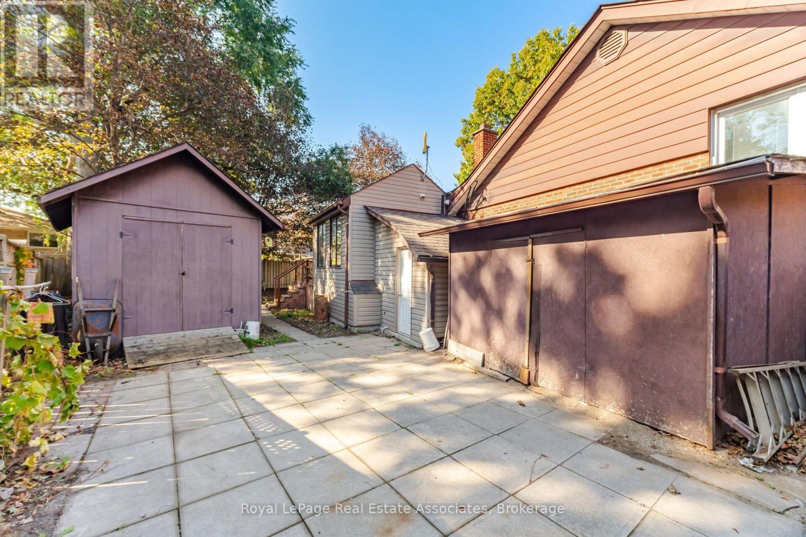 1636 Springwell Avenue, Mississauga (Clarkson), Ontario  L5J 3H9 - Photo 47 - W14110974