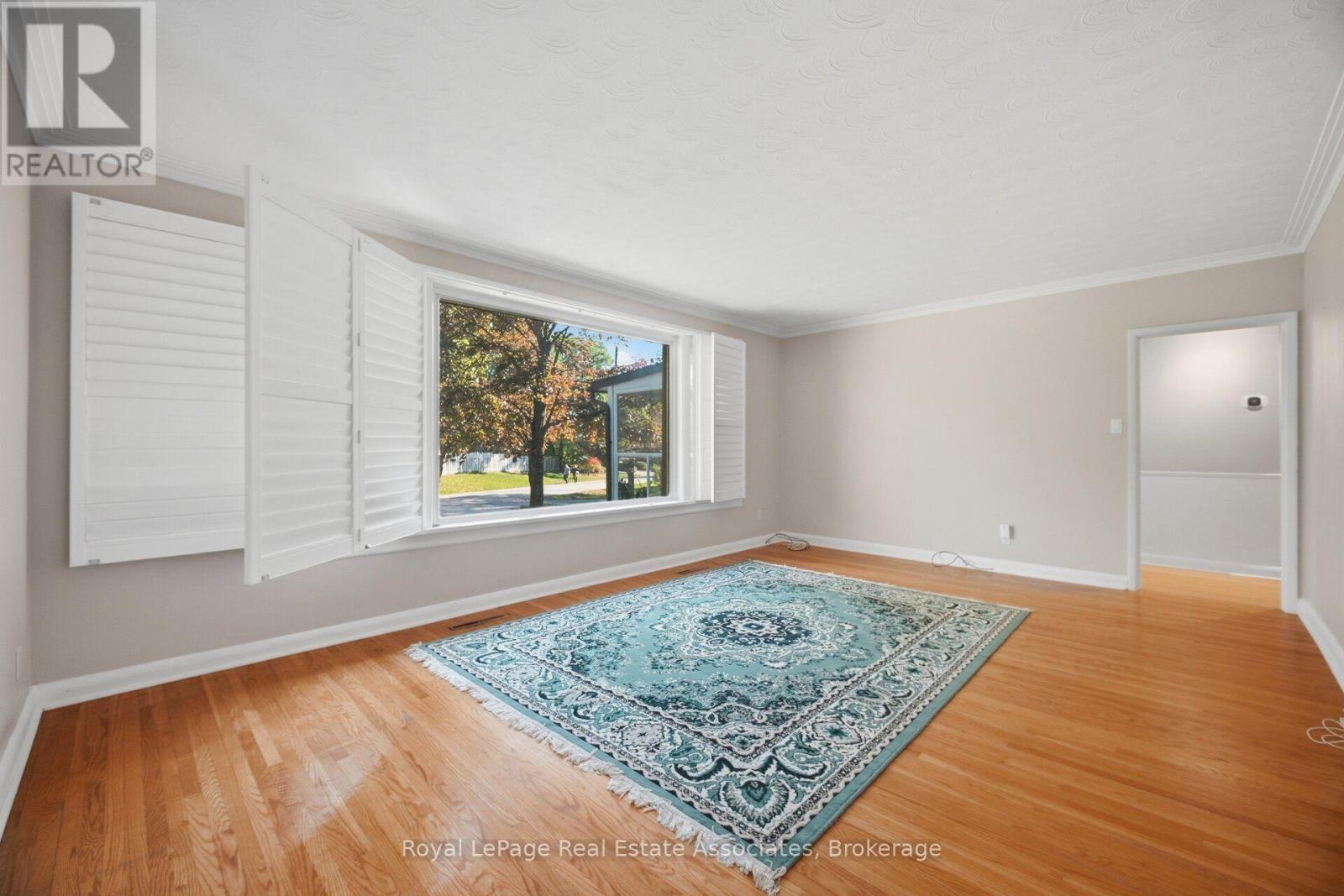 1636 Springwell Avenue, Mississauga (Clarkson), Ontario  L5J 3H9 - Photo 8 - W14110974