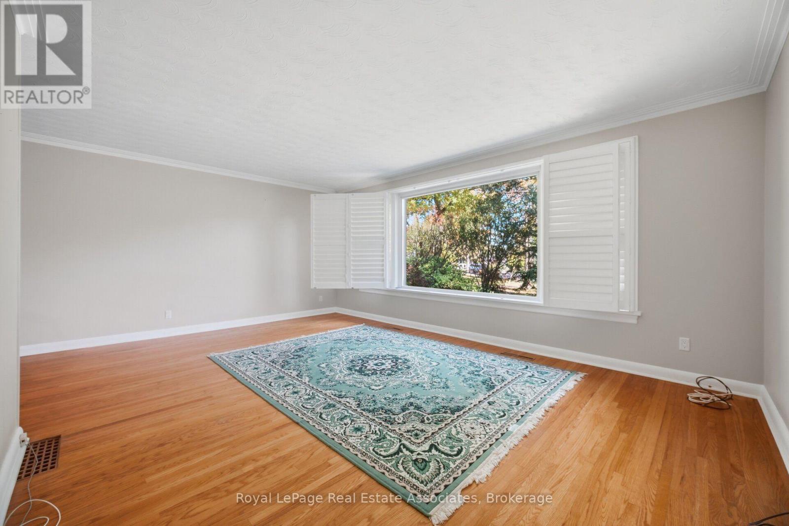 1636 Springwell Avenue, Mississauga (Clarkson), Ontario  L5J 3H9 - Photo 9 - W14110974