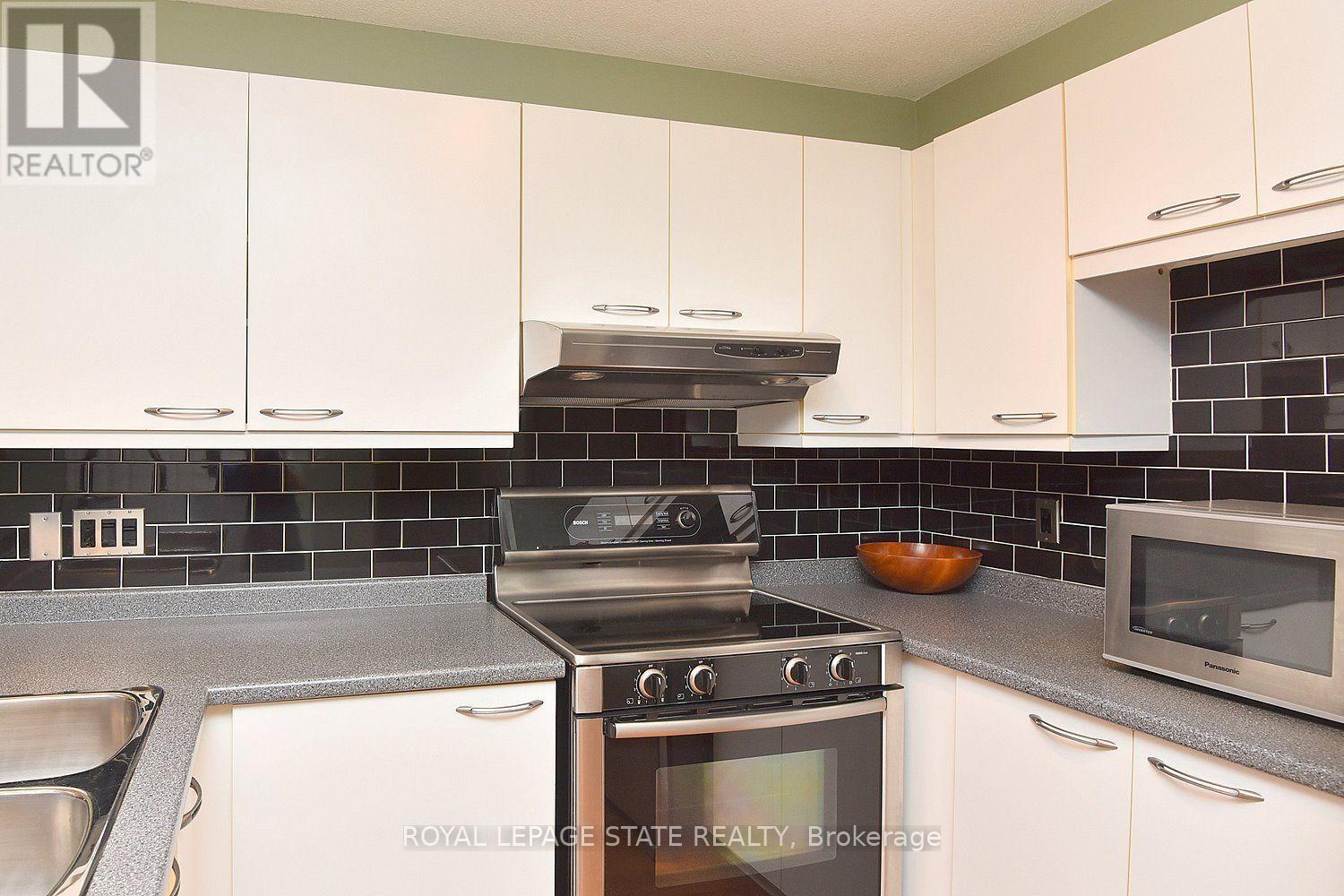 313 - 2030 Cleaver Avenue W, Burlington, Ontario  L7M 4C3 - Photo 17 - W14111012