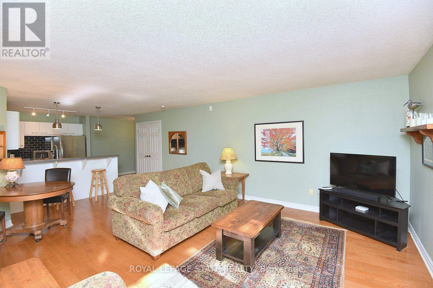 313 - 2030 Cleaver Avenue W, Burlington, Ontario  L7M 4C3 - Photo 4 - W14111012