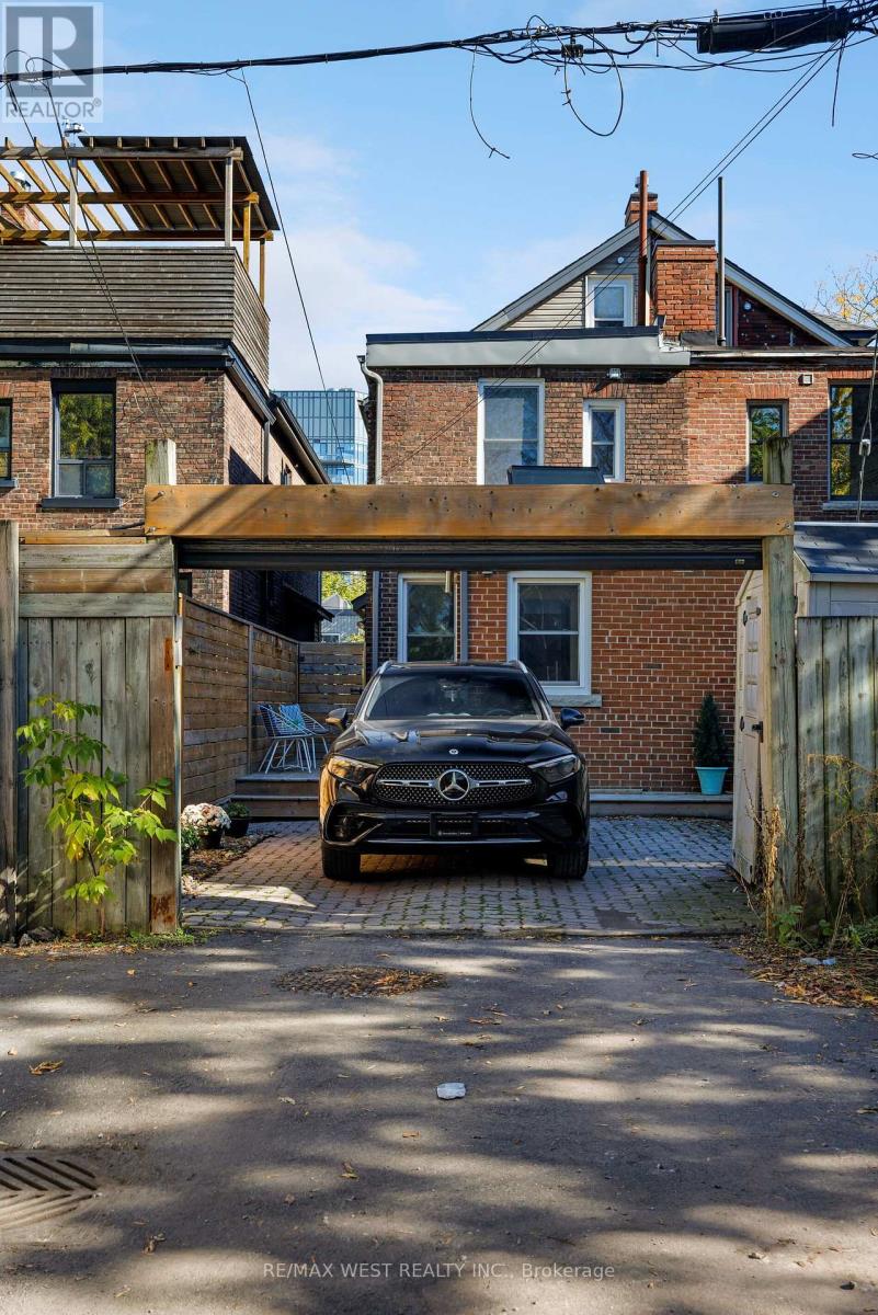 12 Strickland Avenue, Toronto (Roncesvalles), Ontario  M6K 2H8 - Photo 29 - W14111022