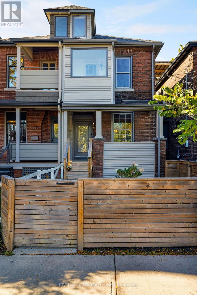 12 Strickland Avenue, Toronto (Roncesvalles), Ontario  M6K 2H8 - Photo 4 - W14111022