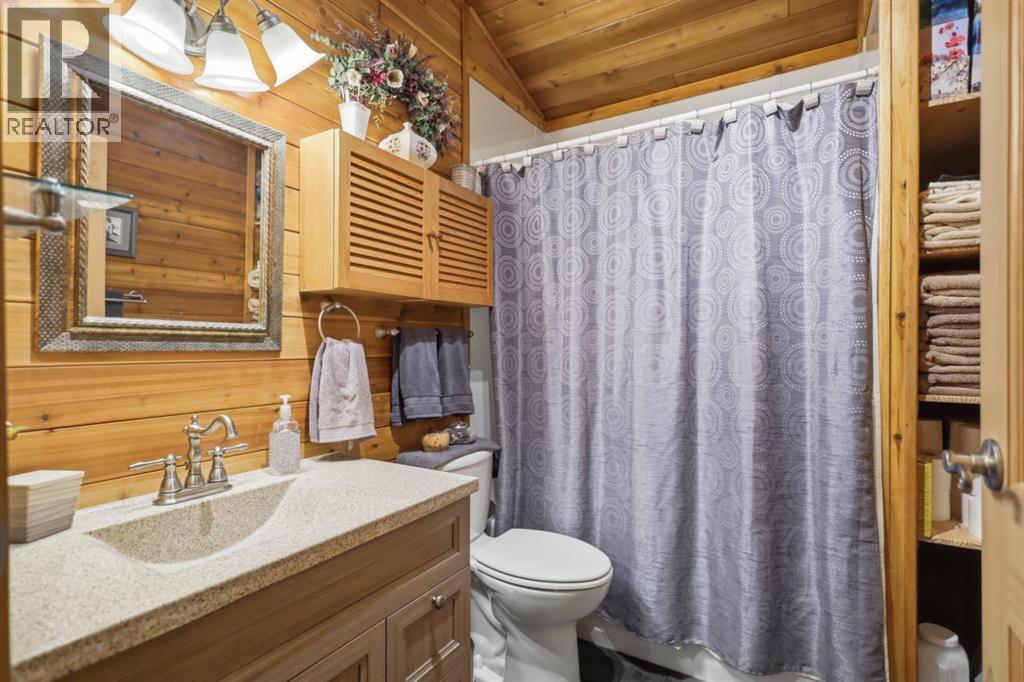 300, 35102 Range Road 24, Rural Red Deer County, Alberta  T4G 0K2 - Photo 31 - A2352904