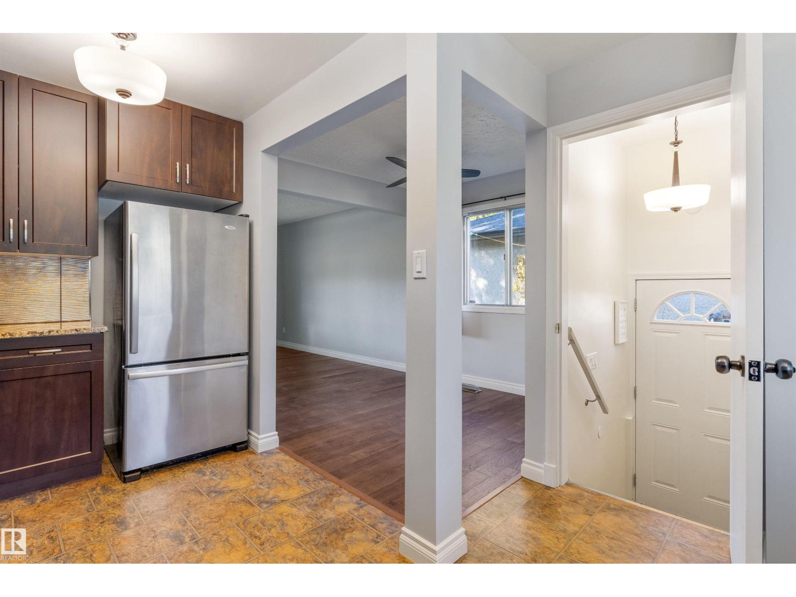 11643 137 St NW, Edmonton, Alberta  T5M 1N8 - Photo 11 - E4514009