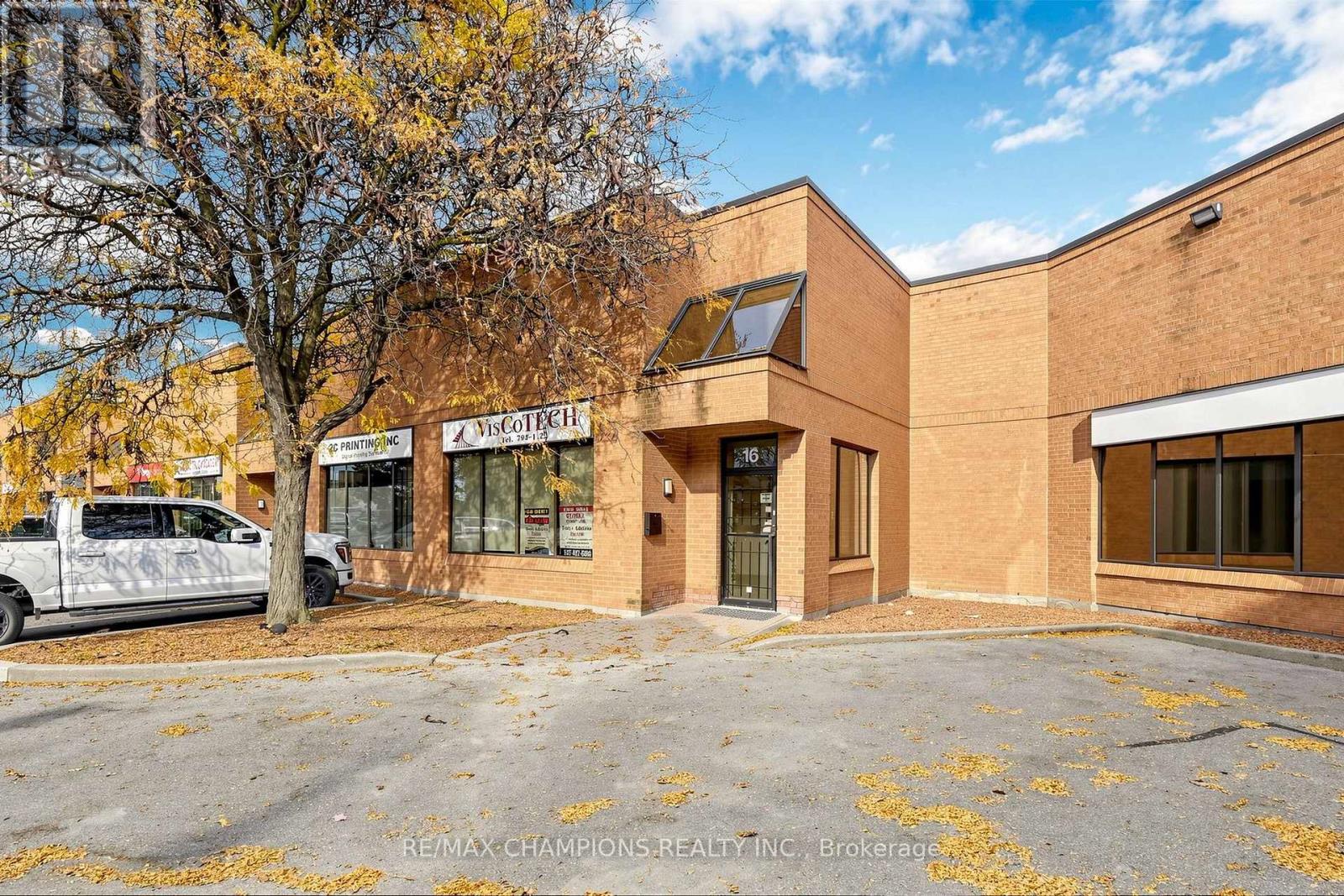 16 - 3 Brewster Road, Brampton, Ontario  L6T 5G9 - Photo 3 - W13871068