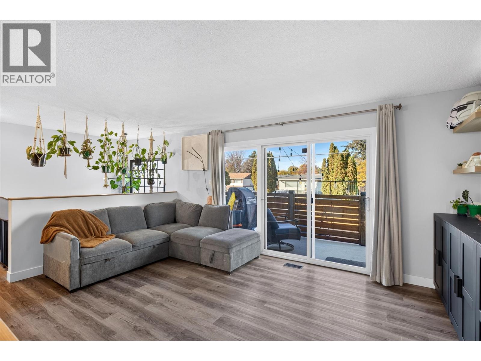 170 Scarboro Road, Kelowna, British Columbia  V1X 1M2 - Photo 3 - 10404040
