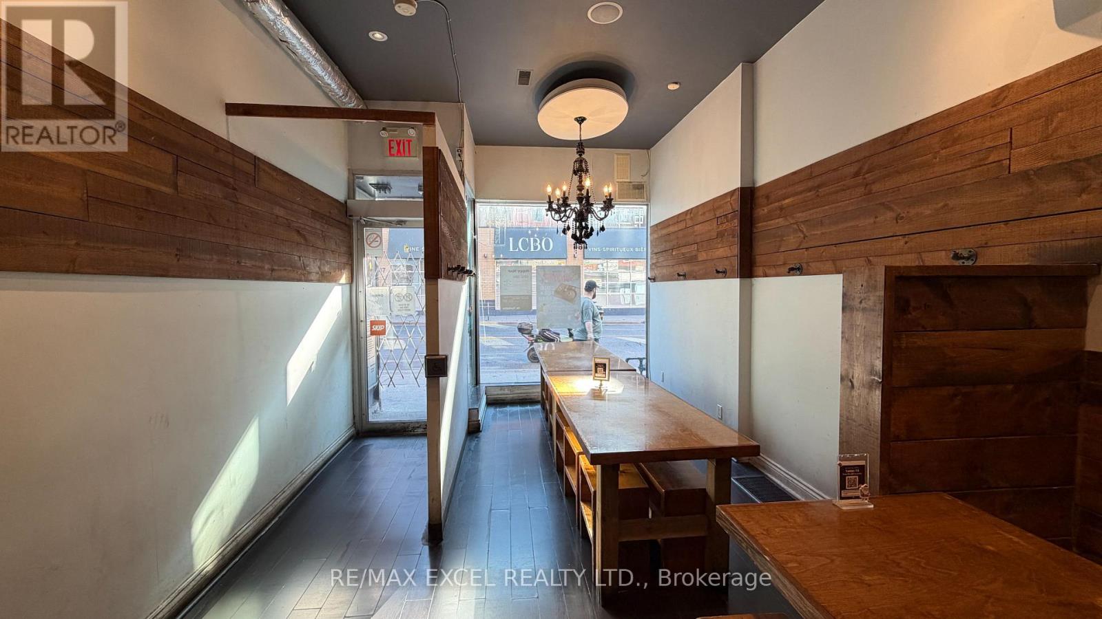 548 Yonge Street, Toronto, Ontario  M4Y 1Y8 - Photo 4 - C13655062