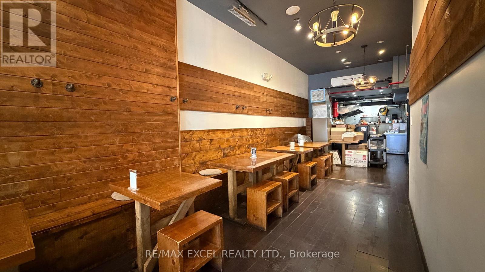 548 Yonge Street, Toronto, Ontario  M4Y 1Y8 - Photo 5 - C13655062