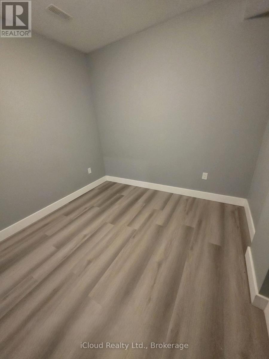 646 West 5th Street, Hamilton, Ontario  L9C 3R2 - Photo 12 - X14111030