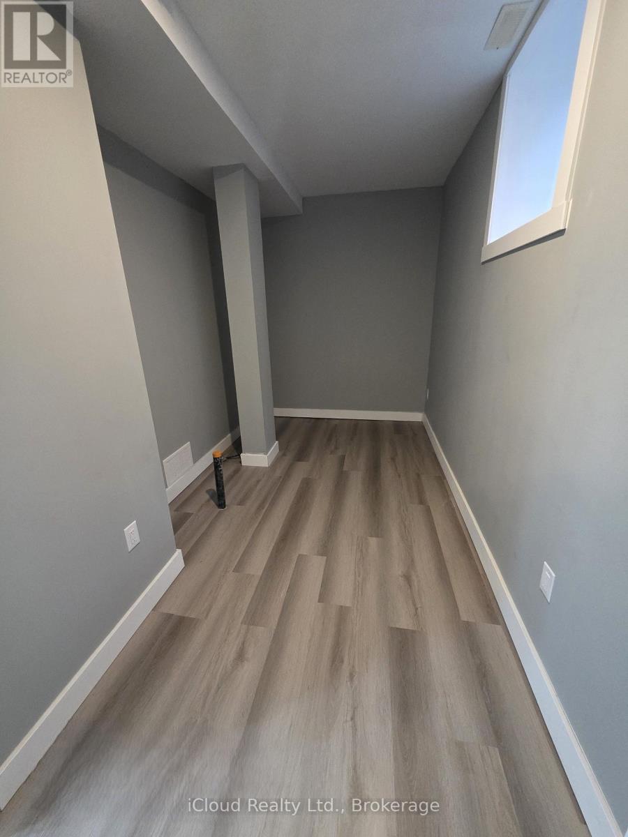 646 West 5th Street, Hamilton, Ontario  L9C 3R2 - Photo 13 - X14111030