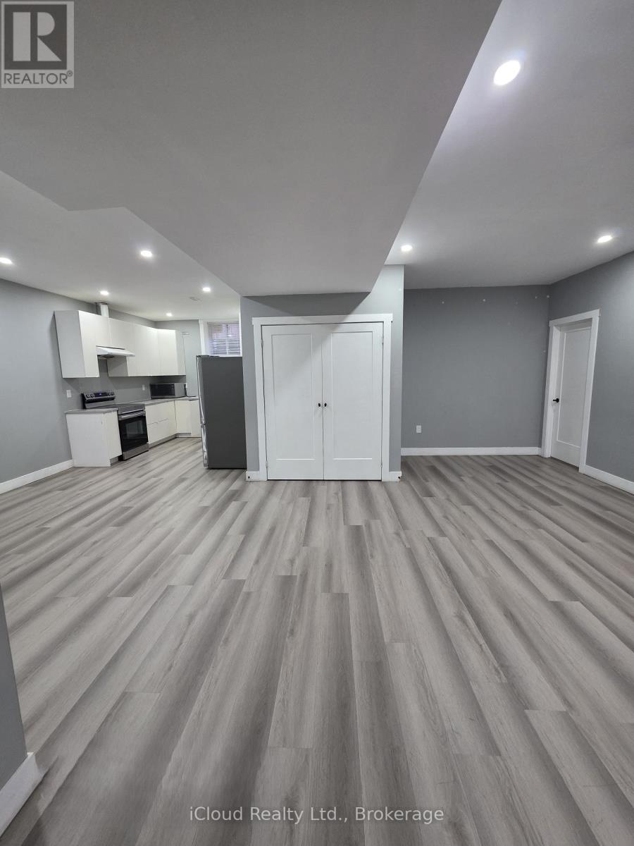 646 West 5th Street, Hamilton, Ontario  L9C 3R2 - Photo 3 - X14111030