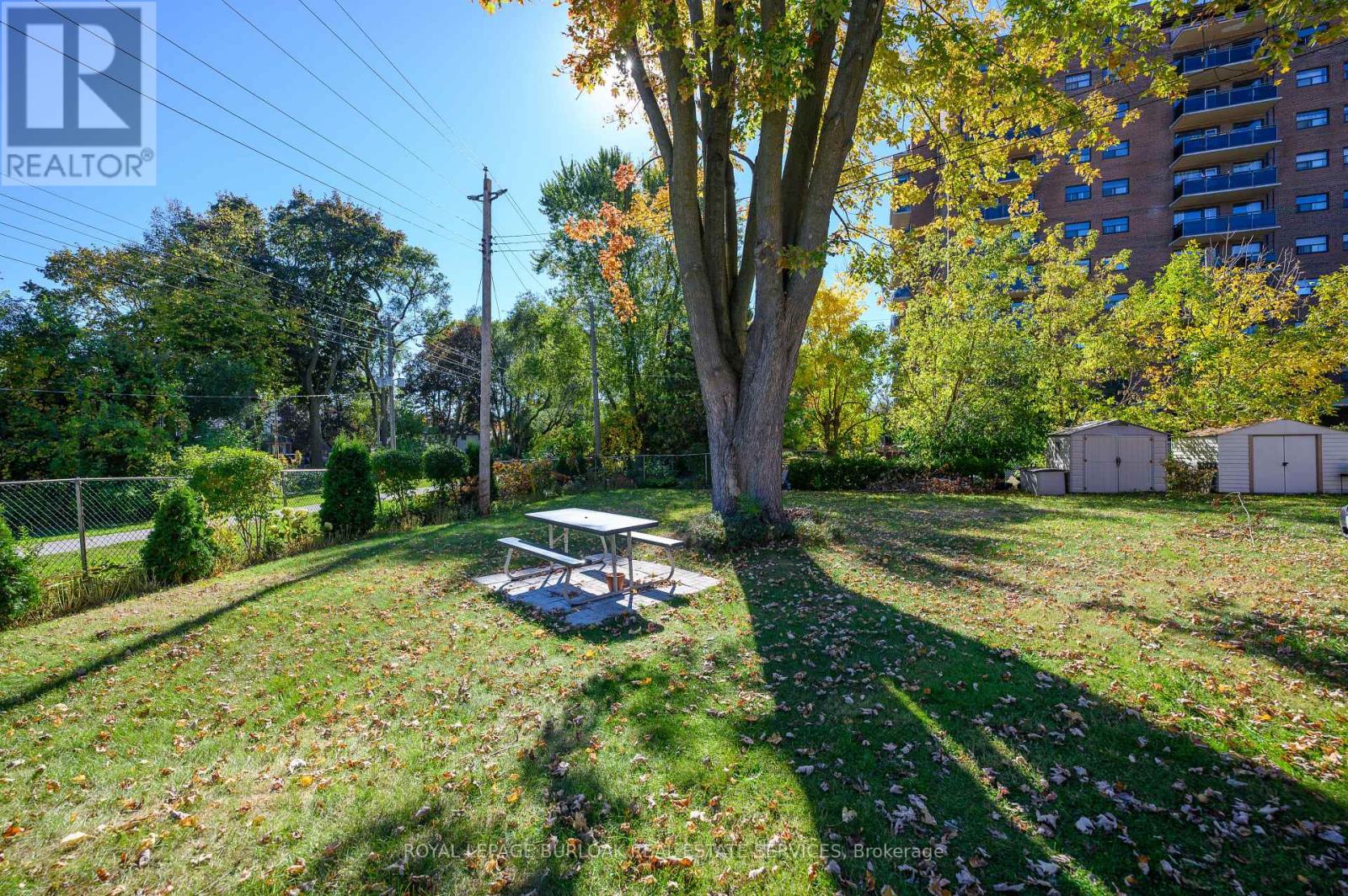 1 - 2420 New Street, Burlington, Ontario  L7R 1J6 - Photo 31 - W14107478