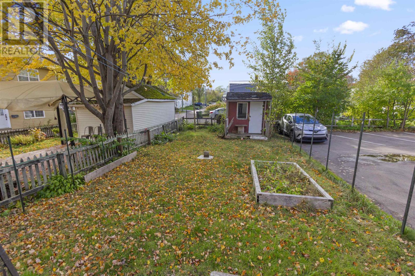 417 Queen Street, Charlottetown, Prince Edward Island  C1A 4E5 - Photo 2 - 202626520