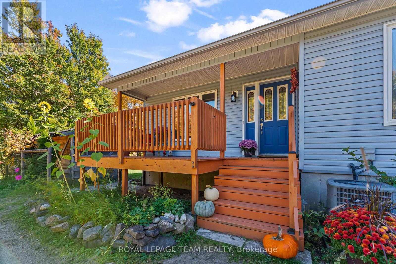 484 Wylie Road, Laurentian Hills, Ontario  K0J 1P0 - Photo 4 - X13725328