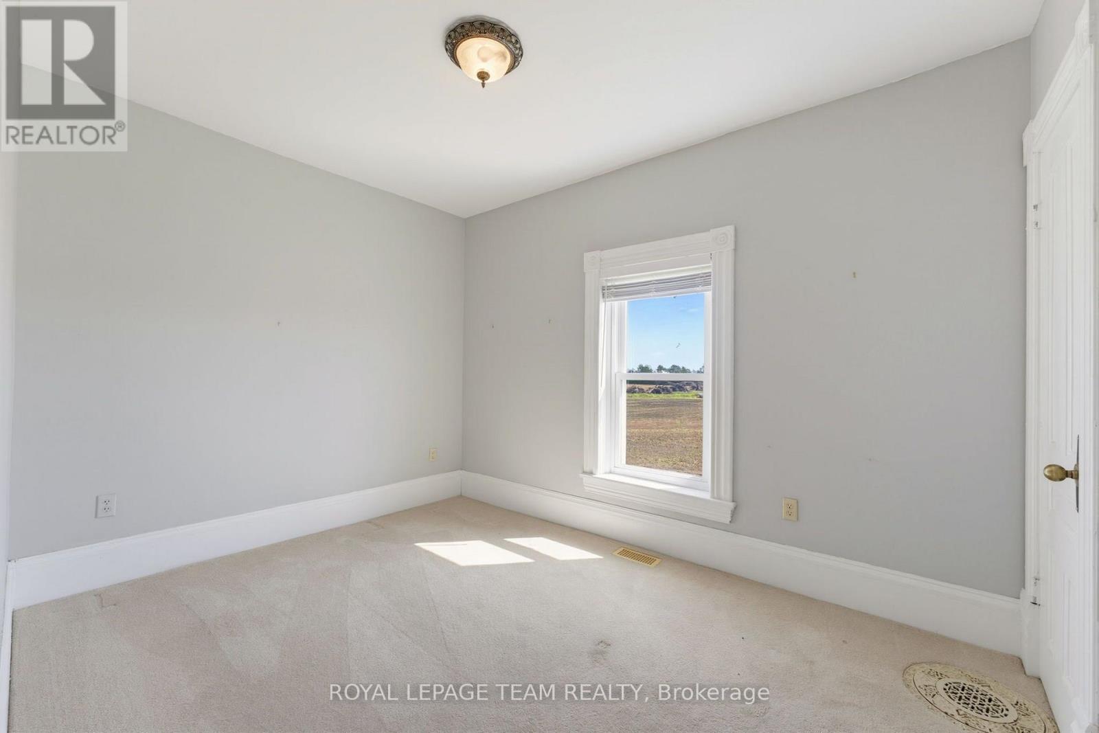 217 Groveton Road, Edwardsburgh/cardinal, Ontario  K0E 1X0 - Photo 18 - X13791140