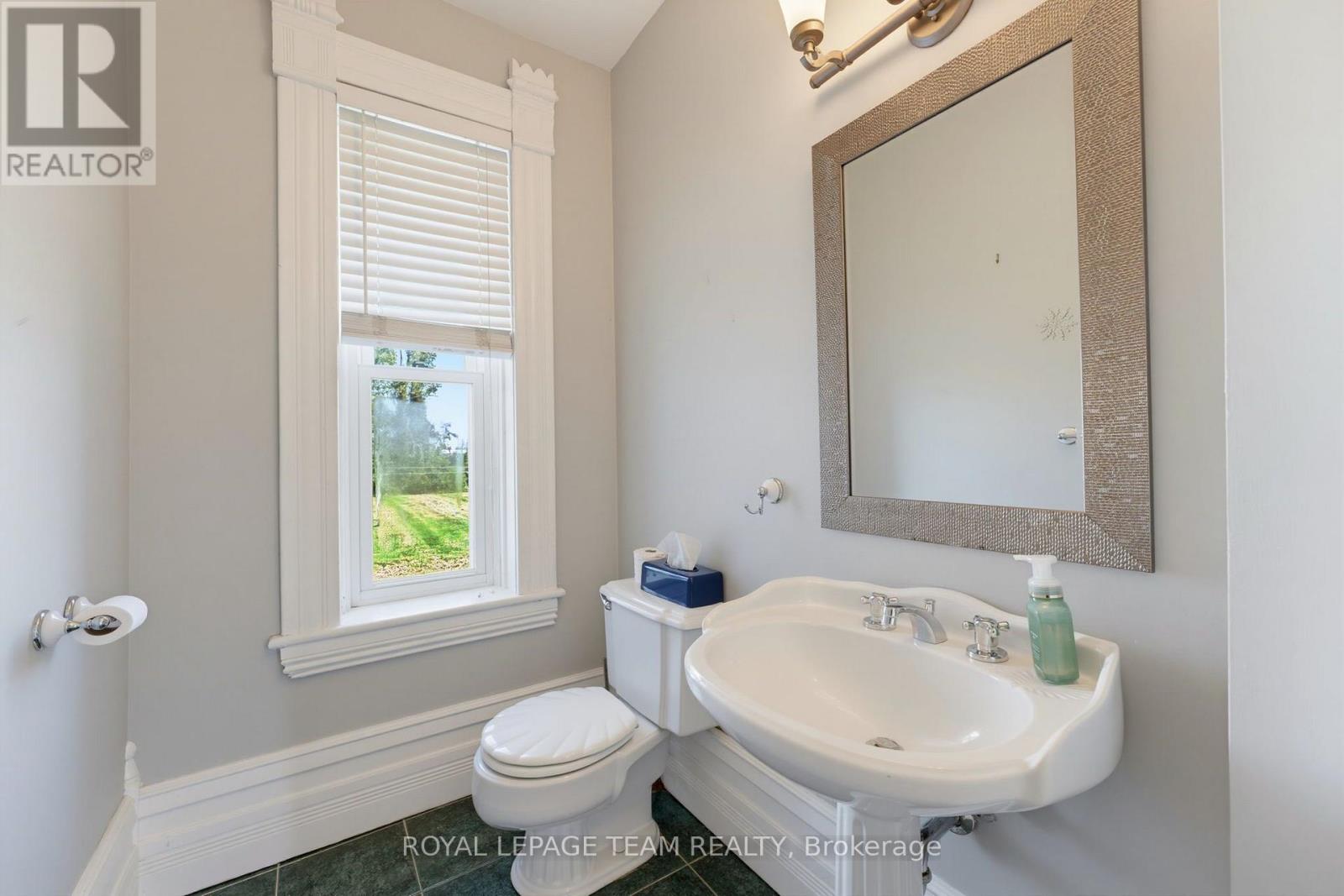217 Groveton Road, Edwardsburgh/cardinal, Ontario  K0E 1X0 - Photo 9 - X13791140