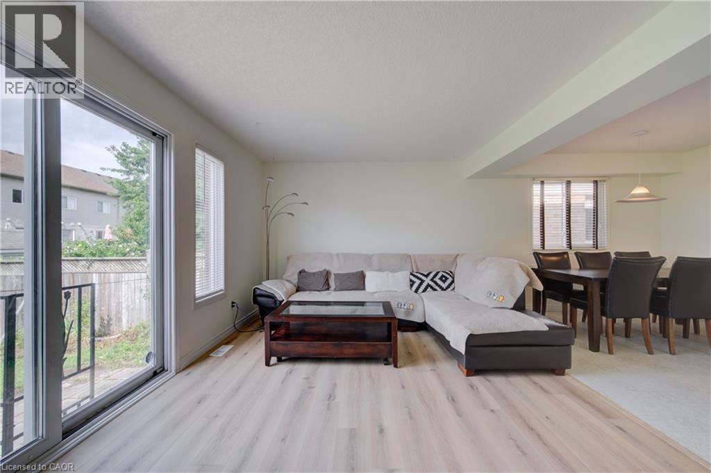 1064 Copper Leaf Crescent, Kitchener, Ontario N2E 3W4 - Photo 12 - 40860555