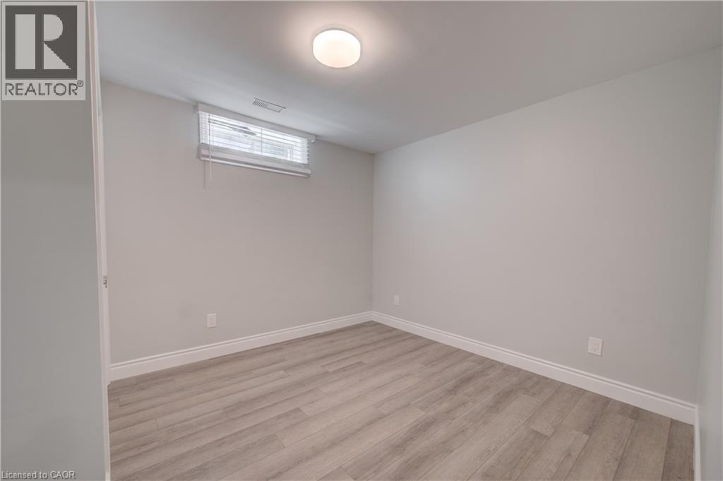 1064 Copper Leaf Crescent, Kitchener, Ontario N2E 3W4 - Photo 33 - 40860555