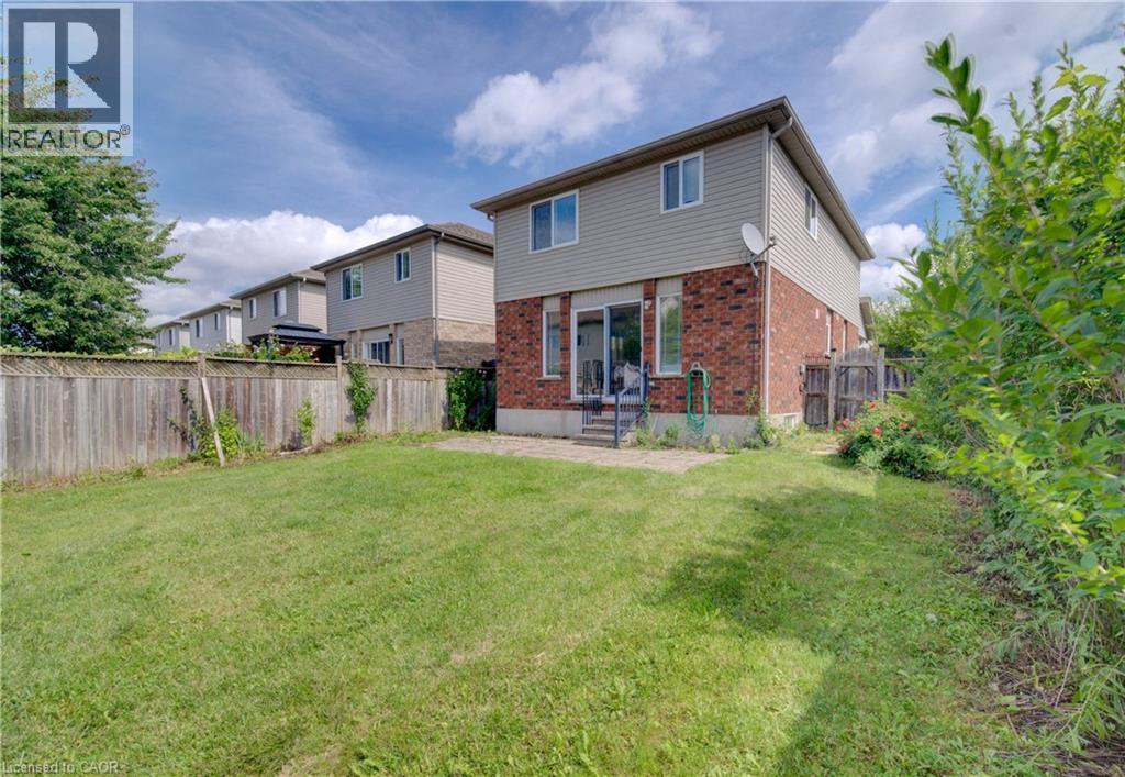 1064 Copper Leaf Crescent, Kitchener, Ontario N2E 3W4 - Photo 39 - 40860555