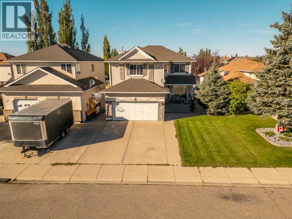 27 Fairmont Garden Road S, Lethbridge, Alberta  T1K 7L2 - Photo 1 - A2351769