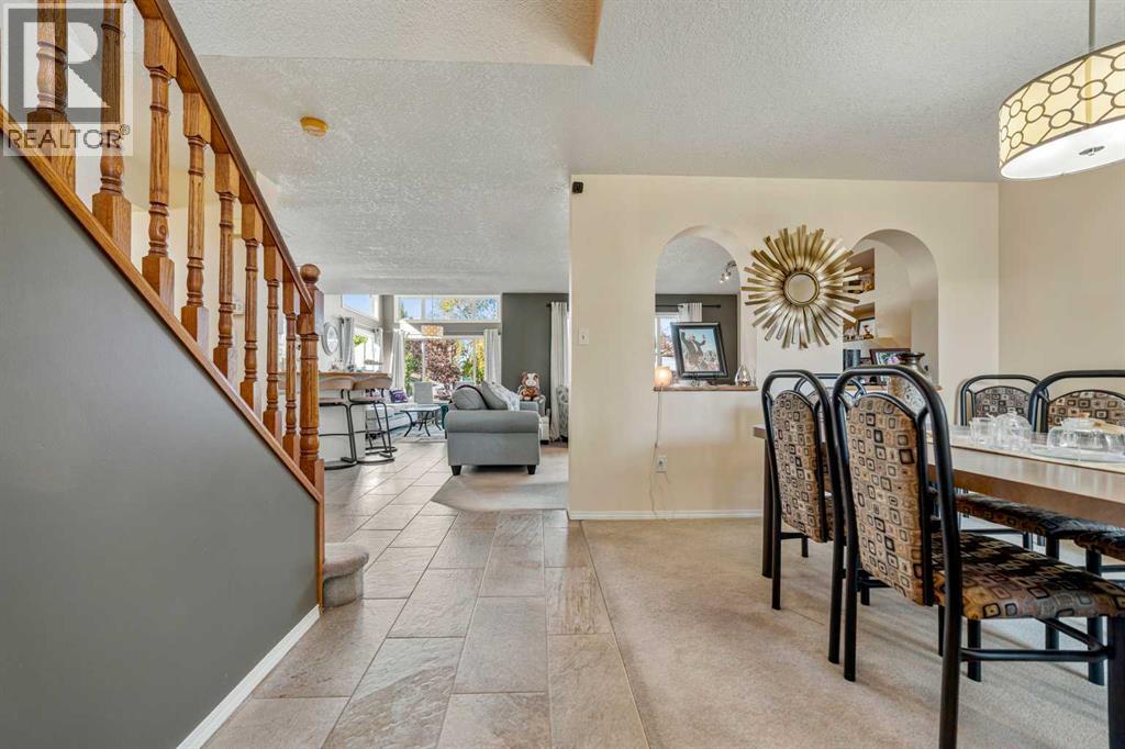 27 Fairmont Garden Road S, Lethbridge, Alberta  T1K 7L2 - Photo 2 - A2351769