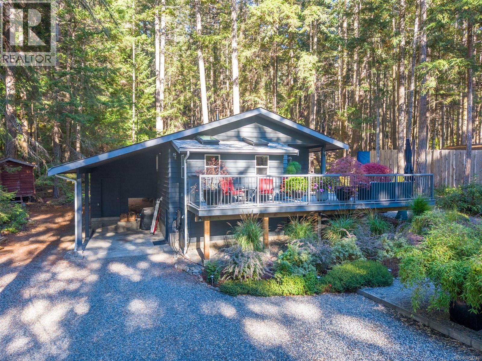 2701 Galley Cres, Pender Island, British Columbia  V0N 2M2 - Photo 3 - 1052740