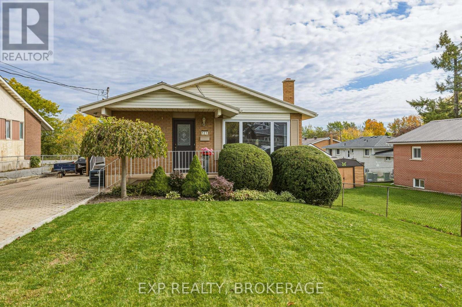 121 BUTLER STREET E, Kingston, Ontario